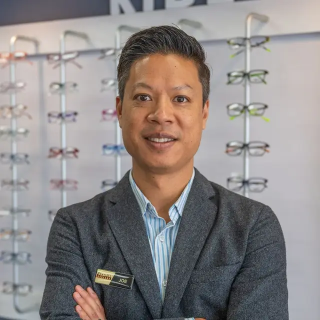 Joe Chen, B. Optometry